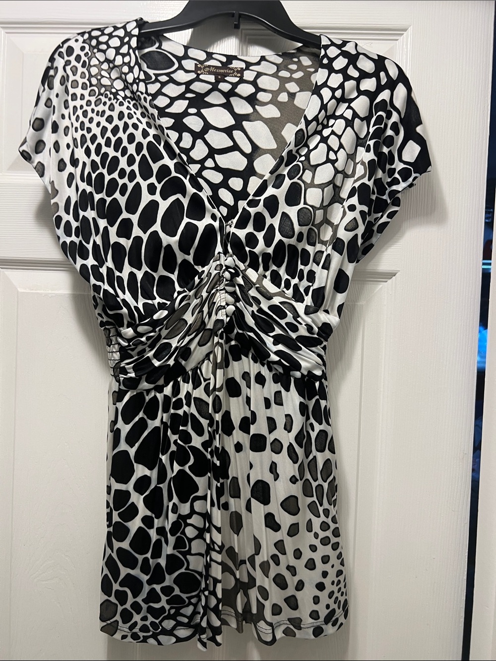 Black & White Animal Print Twist-Front V-Neck Blouse